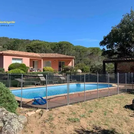 Grivolas 6 Pers Piscine Privee A 3 Min De La De Santa Giulia Vakantiehuis *