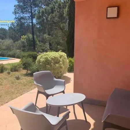 Vakantiehuis Grivolas 6 Pers Piscine Privee A 3 Min De La De Santa Giulia *