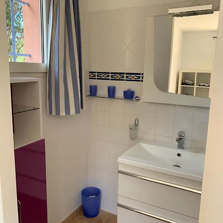 Grivolas 6 Pers Piscine Privee A 3 Min De La De Santa Giulia Vakantiehuis Porto-Vecchio (Corsica)